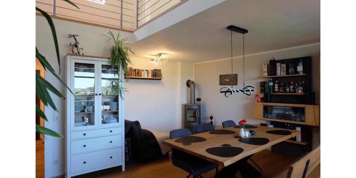 Stilvolle Maisonettewohnung im 4. OG mit Galerie, Balkon & Kamin 3.5 zimmer