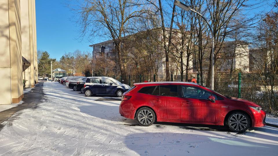 PROVISIONSFREI - Attraktive 3,5-Zimmerwohnung mit Westbalkon 3.5 zimmer