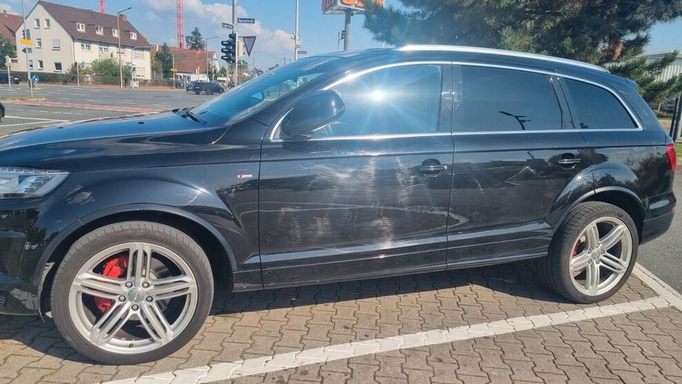 Audi Q7 216.436 km 14.300 € Nürnberg 90449