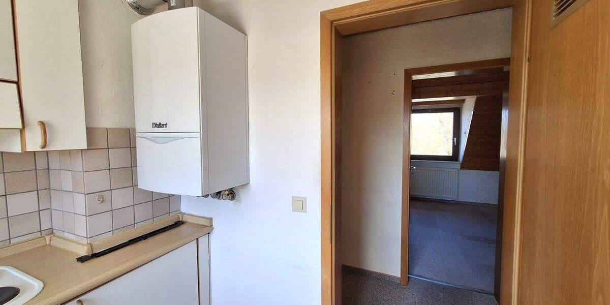 Gepflegtes Dreifamilienhaus in schöner Wohnlage mit zwei Einzelgaragen 7 zimmer