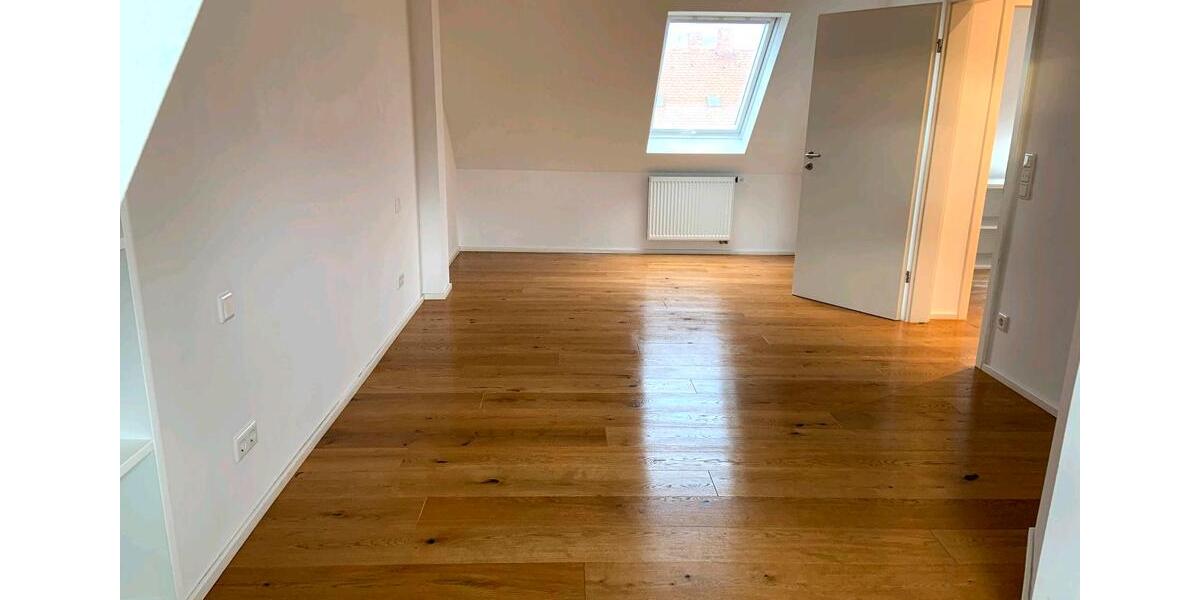 Dachgeschoßwohnung Nürnberg Rabus - 3.5 Zimmer, 103 m&sup2;, 1.500&euro; | Angebot:27582192