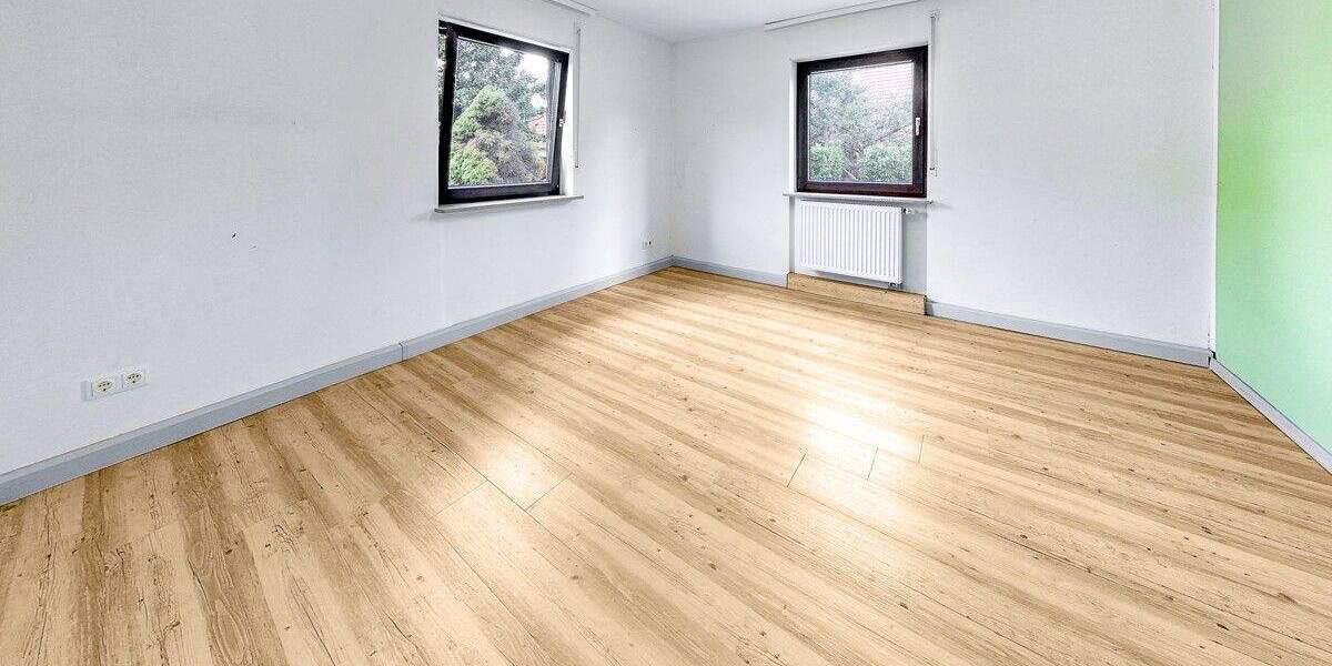 Mehrfamilienhaus, Wohnhaus Erlangen / Frauenaurach Frauenaurach - 7 Zimmer, 179 m&sup2;, 549.000&euro; | Angebot:25732868