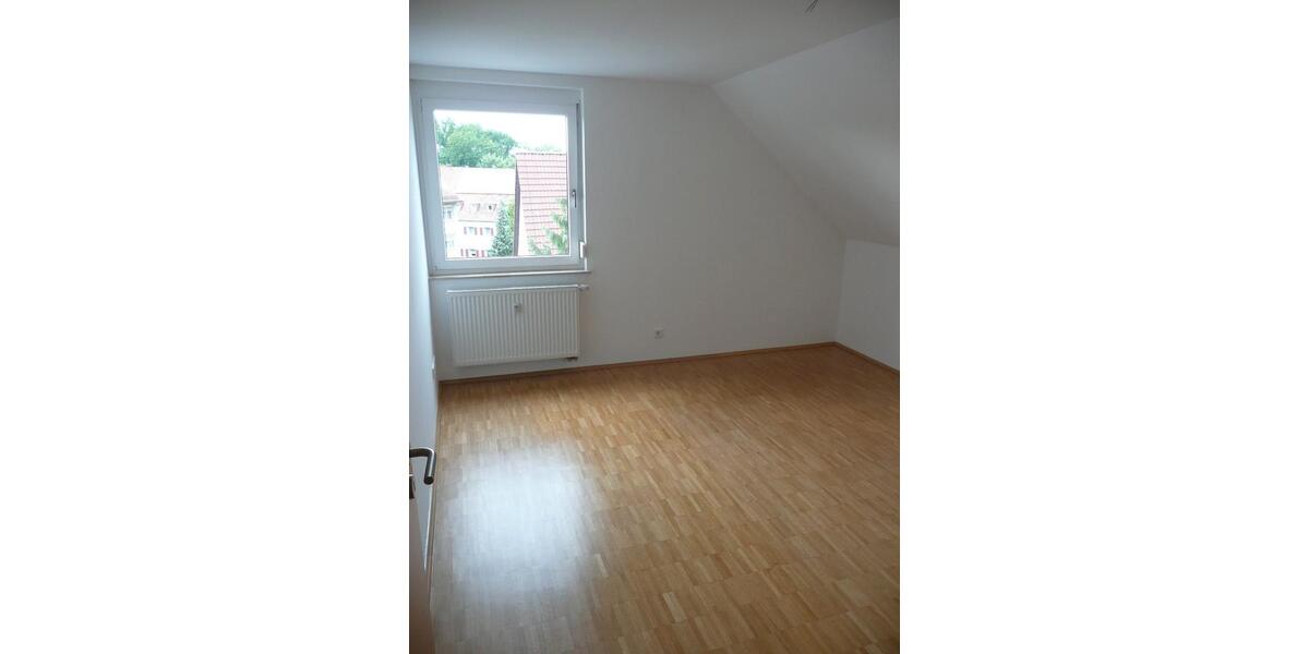 Dachgeschoßwohnung Nürnberg Buchenbühl - 3 Zimmer, 80 m&sup2;, 790&euro; | Angebot:26697483