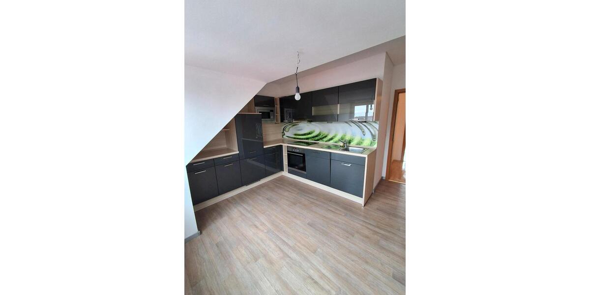 Dachgeschoßwohnung Roth - 3 Zimmer, 75 m&sup2;, 250.000&euro; | Angebot:26990019