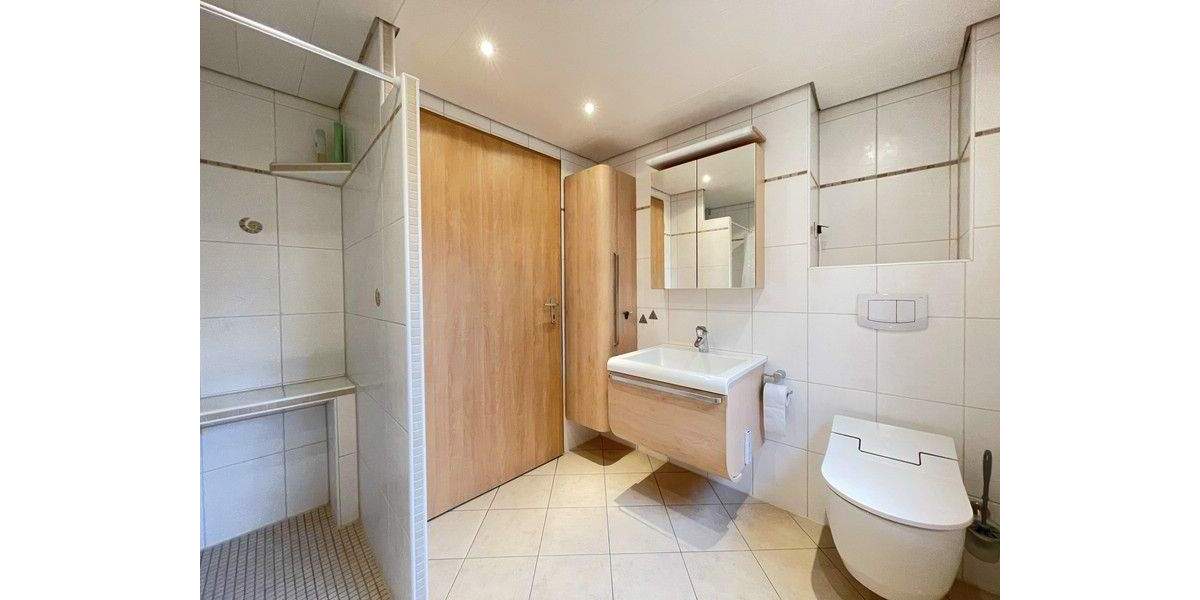 Citynah UND Ruhig - Einzigartiges Stadthaus mit Garage in schöner Lage von Lauf 5 zimmer