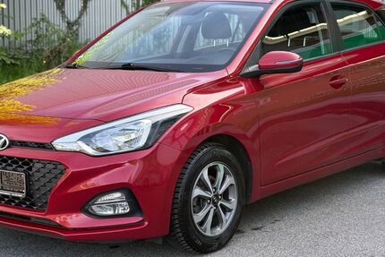 Hyundai i20 63.000 km 9.490 &euro; Fürth 90763