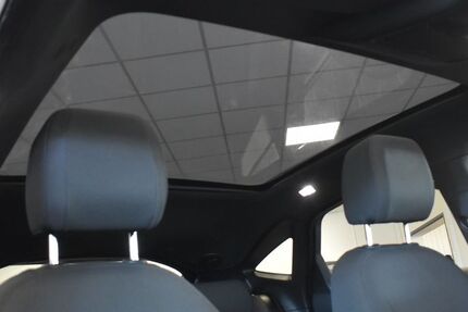 Jaguar E-Pace 127.884 km 15.870 € Nürnberg 90431