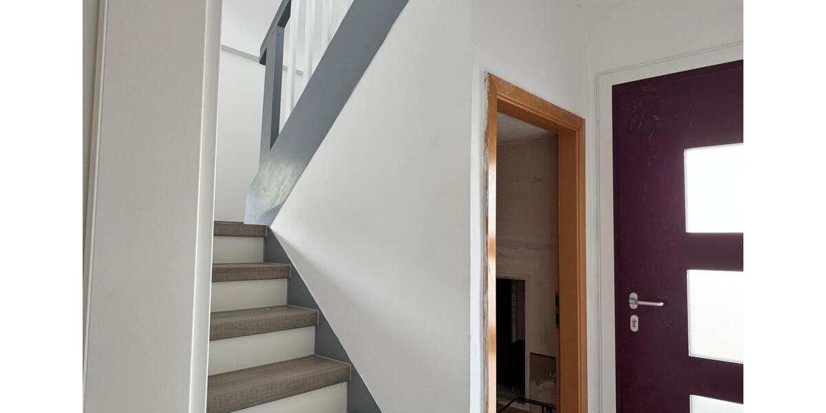 Etagenwohnung Roth - 3 Zimmer, 72 m&sup2;, 900&euro; | Angebot:27631123