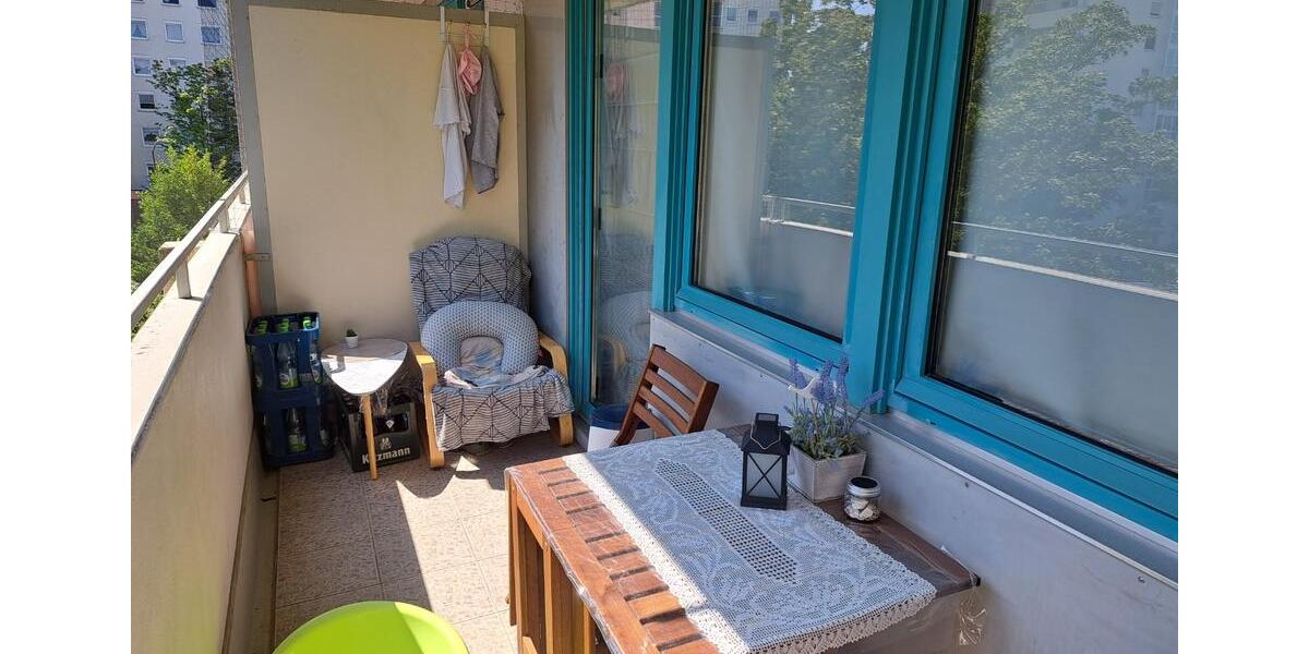 Schöne 1-Zimmer-Wohnung mit Balkon und Aufzug in Erlangen-Bruck 1 zimmer