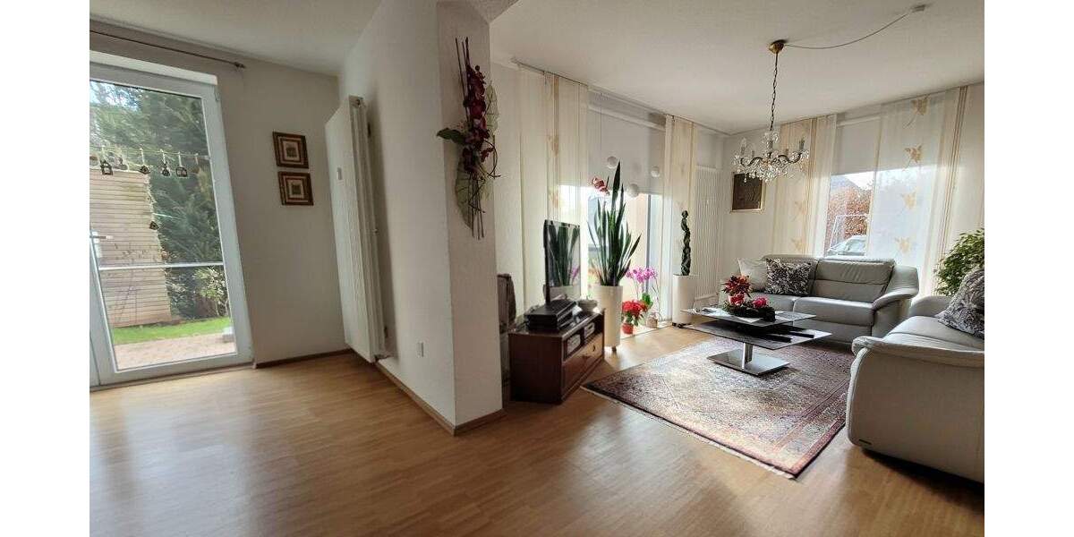 ** TOP GELEGENHEIT ** Saniertes 4-Familienhaus in bevorzugter Wohnlage für Anleger ** zimmer