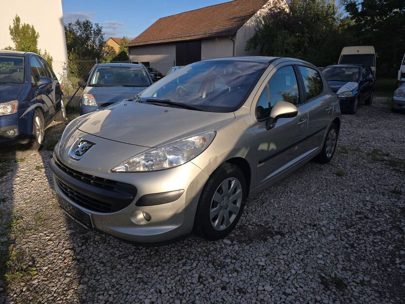 Peugeot 207 123.432 km 2.299 € Fürth 90765