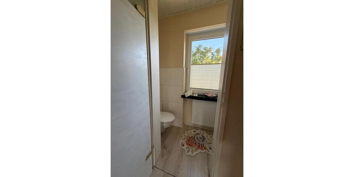 Doppelhaushälfte Bubenreuth - 6 Zimmer, 140 m&sup2;, 1.950&euro; | Angebot:26406749