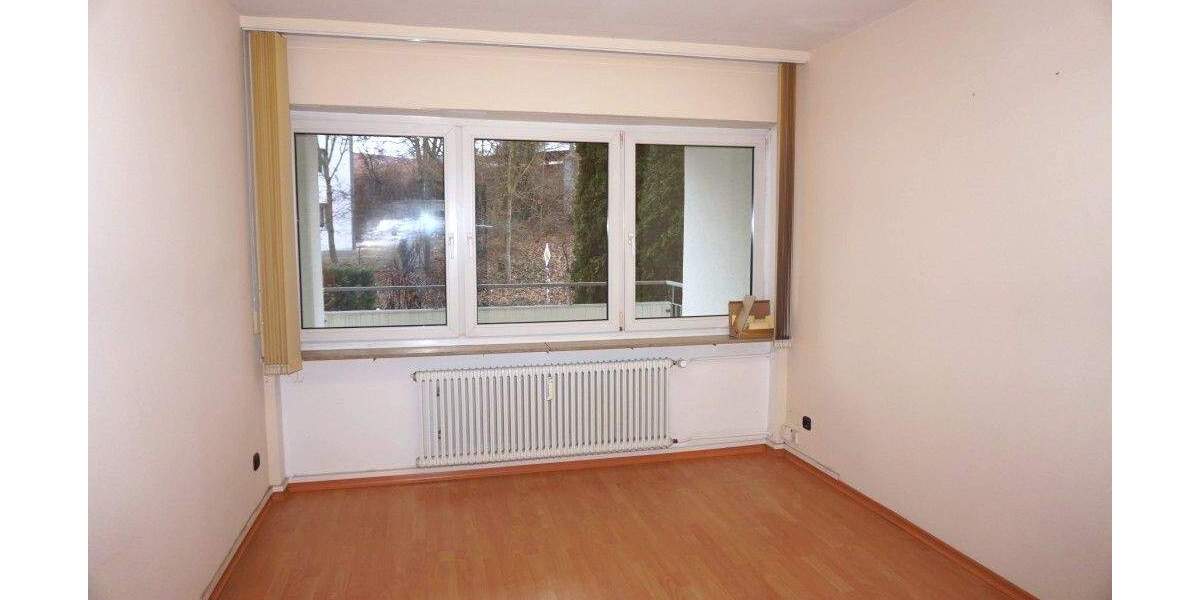 Viel Platz! Helle 4-Zi. ETW mit Balkon in Nbg. - Gleißhammer Wohnung kaufen 4 zimmer