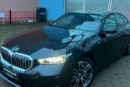 BMW i5 13.685 km 56.890 &euro; Feucht 90537