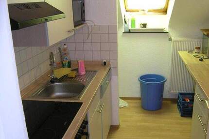 3-Zimmer-Dachgeschoss-Wohnung im 4. OG ohne Balkon 3 zimmer