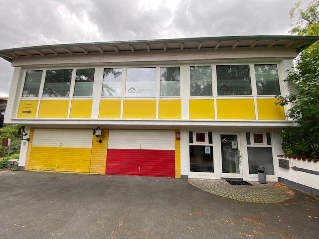 Praxis-oder Bürofläche zu vermieten 5 zimmer