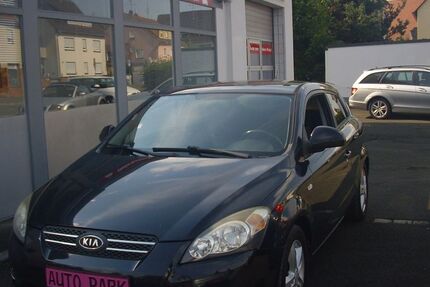 Kia ceed / Ceed 168.000 km 990 &euro; Fürth 90765