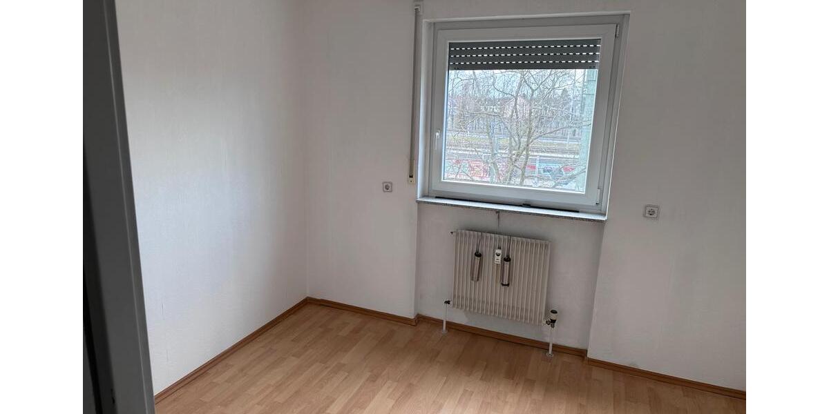 Etagenwohnung Nürnberg Gaismannshof - 3 Zimmer, 72 m&sup2;, 1.050&euro; | Angebot:25370234