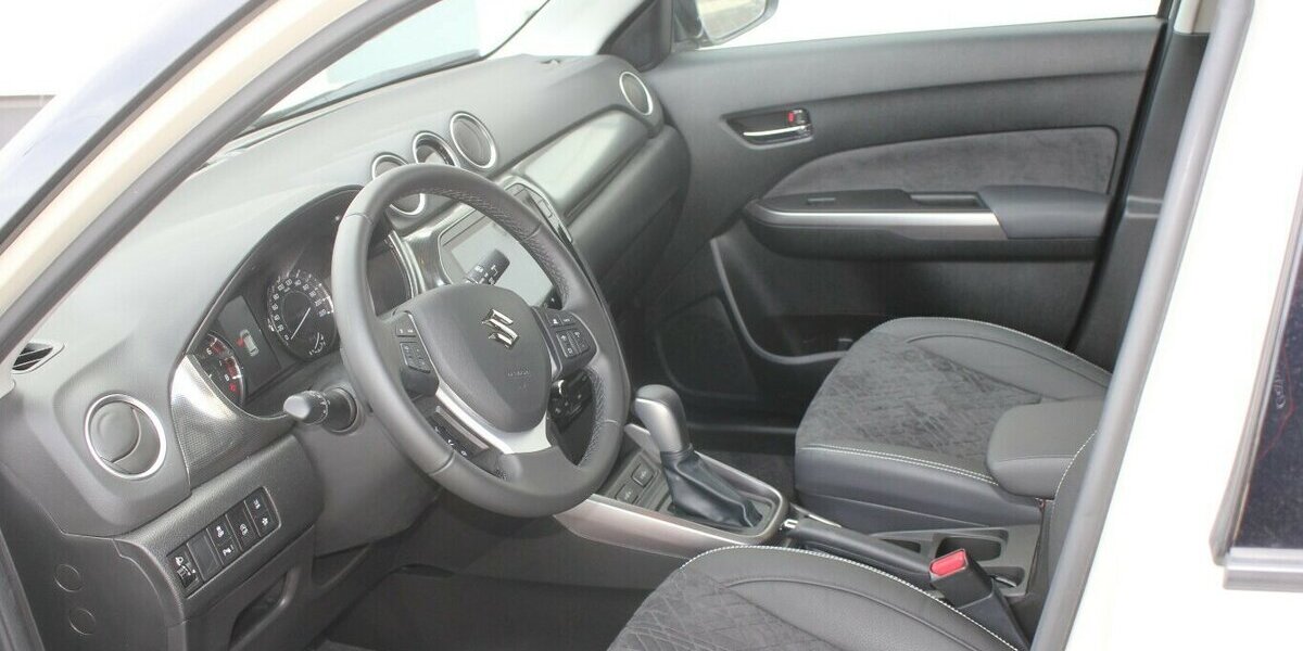 Suzuki Vitara 1.4 Mild-Hybrid Comfort+ 4x2 Autom. 8.500 km 26.990 &euro; Fürth 90763
