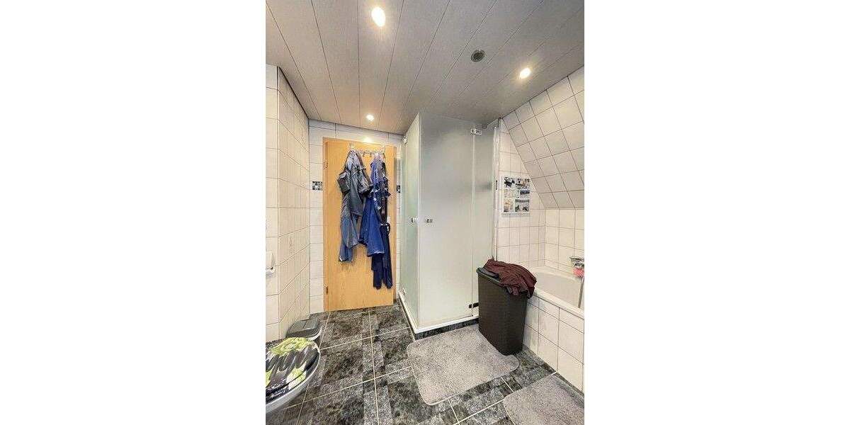 Einfamilienhaus Lauf - 4 Zimmer, 111 m&sup2;, 392.000&euro; | Angebot:25743115