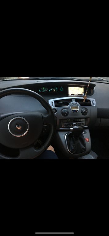 Renault Scenic 132.500 km 2.700 € Nürnberg 90469