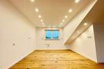 Erstbezug! 2 Zimmer DG Wohnung mit Sonnenloggia zum Wohlfühlen, neue Böden, neues Bad, saniert!