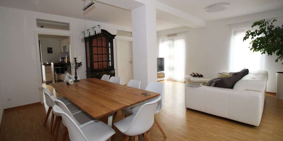 Etagenwohnung Fürth Atzenhof - 4 Zimmer, 108 m&sup2;, 1.195&euro; | Angebot:27236258