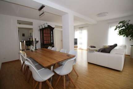 Wohnung Fürth Atzenhof - 4 Zimmer, 108 m&sup2;, 1.195&euro; | Angebot:27236258