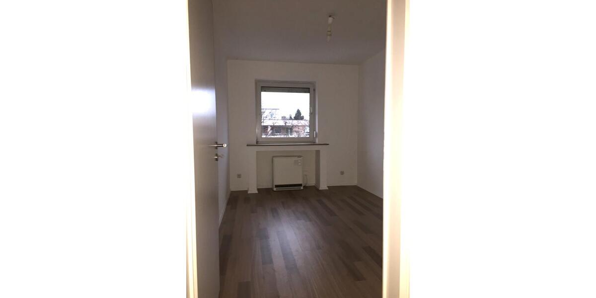 Etagenwohnung Nürnberg Erlenstegen - 4 Zimmer, 108 m&sup2;, 449.000&euro; | Angebot:26530465