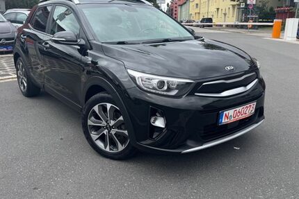 Kia Stonic 50.000 km 13.700 &euro; Nürnberg 90431