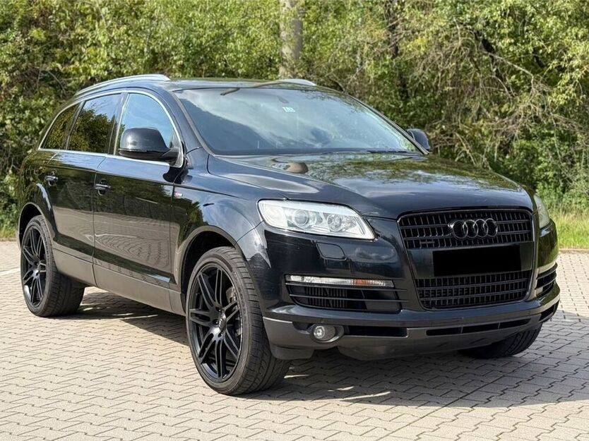 Q7