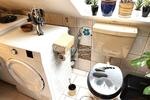 Gut vermietete 2 Zimmer-MansardenWohnung mit Loggia und Stellplatz in ruhiger Wohnlage RH-Nord