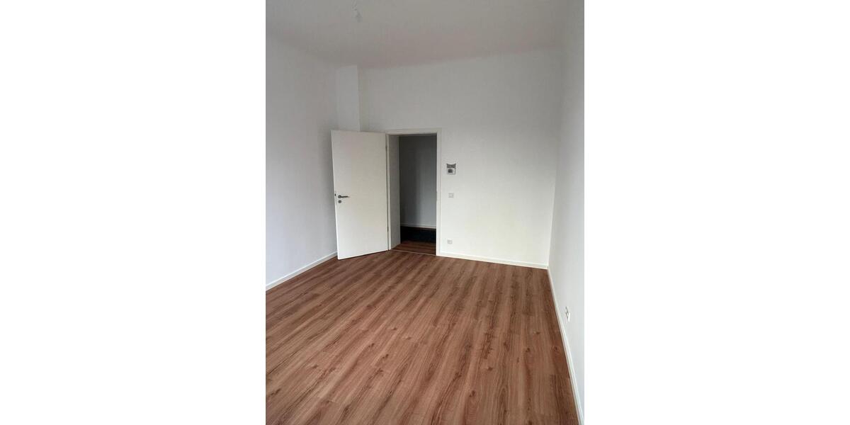 Hochparterre Nürnberg Gärten bei Wöhrd - 4 Zimmer, 92 m&sup2;, 1.600&euro; | Angebot:27605198