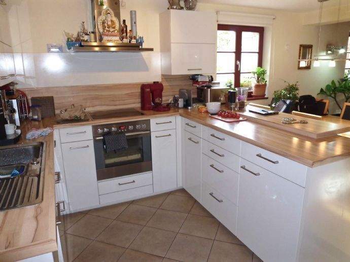 ... Herzklopfen. Querdenken. Nachdenken. Vorausdenken. Individualist gesucht ... 3 zimmer