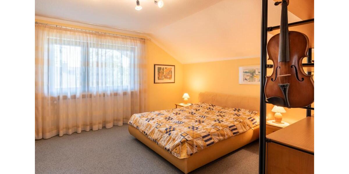 Einfamilienhaus Erlangen Alterlangen - 8 Zimmer, 330 m&sup2;, 1.395.000&euro; | Angebot:26429713