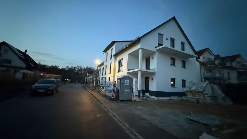 Dachgeschoßwohnung Leinburg - 3 Zimmer, 95 m&sup2;, 1.483&euro; | Angebot:24744600