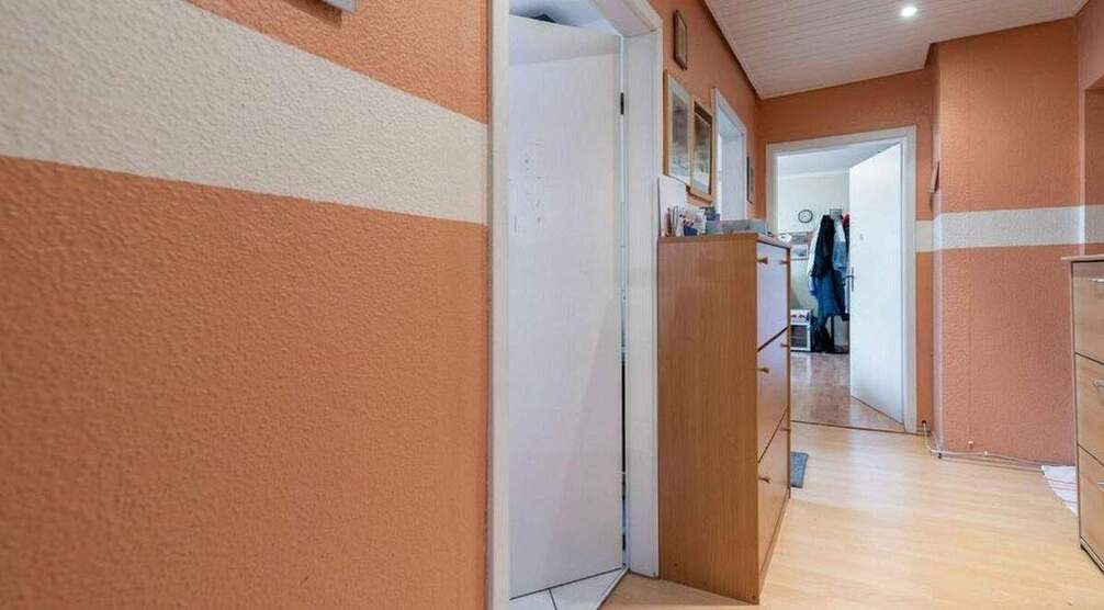 Familienfreundliche 6-Zimmer-Wohnung mit Balkon in Nürnberg Glockenhof 6 zimmer