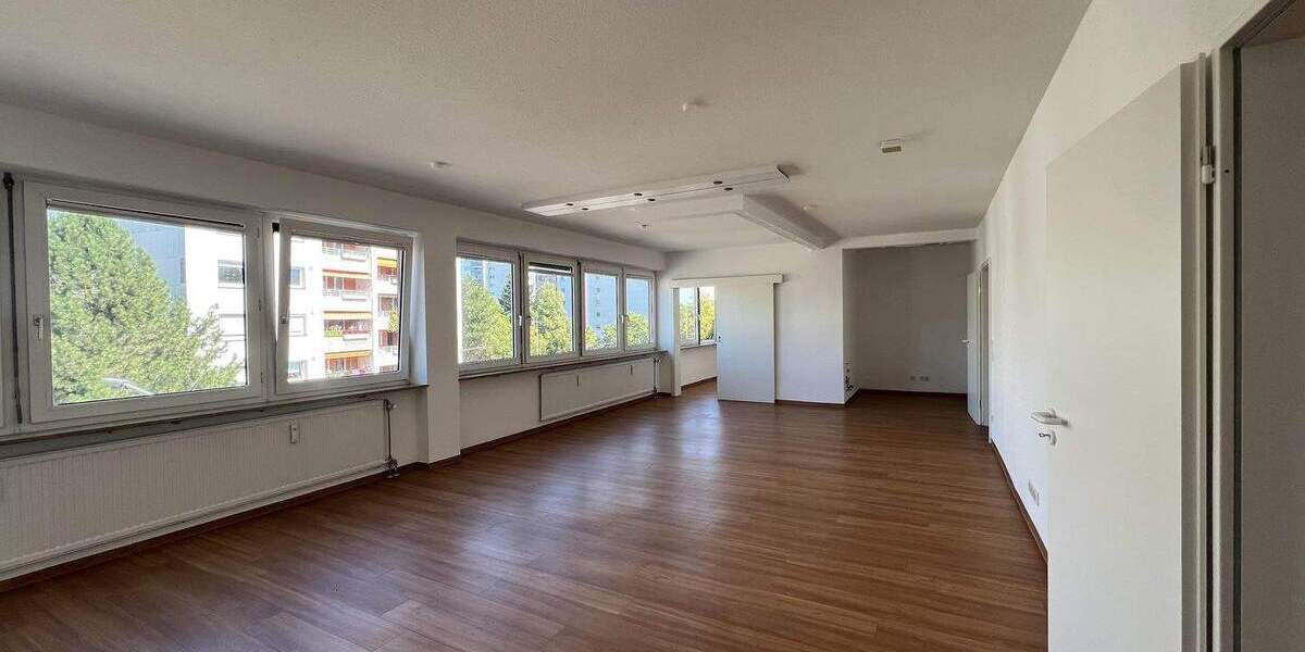 Gewerbeobjekt Erlangen Büchenbach - 9 Zimmer, 449.000&euro; | Angebot:23240853