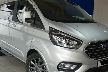 Ford Tourneo Custom 6.800 km 47.450 € Nürnberg 90489