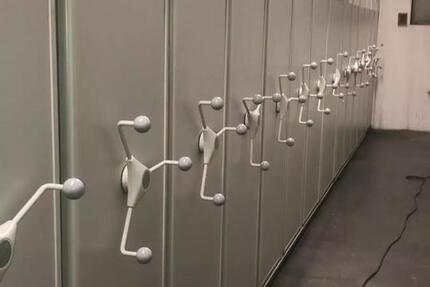 Raum mit Aktenarchiv zur Miete zimmer