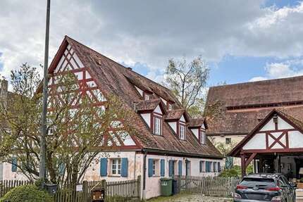 Haus Lauf an der Pegnitz - 6 Zimmer, 234 m&sup2;, 700.000&euro; | Angebot:26441085