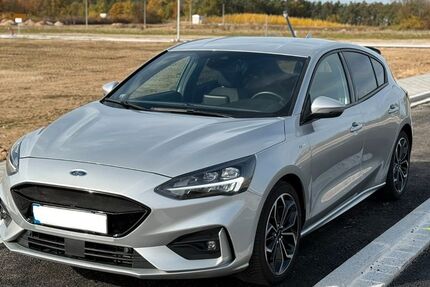 Ford Focus 77.500 km 15.999 € Seukendorf 90556