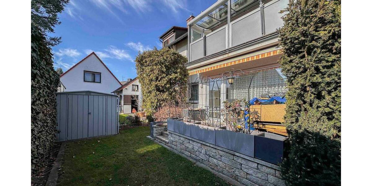 Doppelhaushälfte Nürnberg Schweinau - 8 Zimmer, 179 m&sup2;, 589.000&euro; | Angebot:26704701