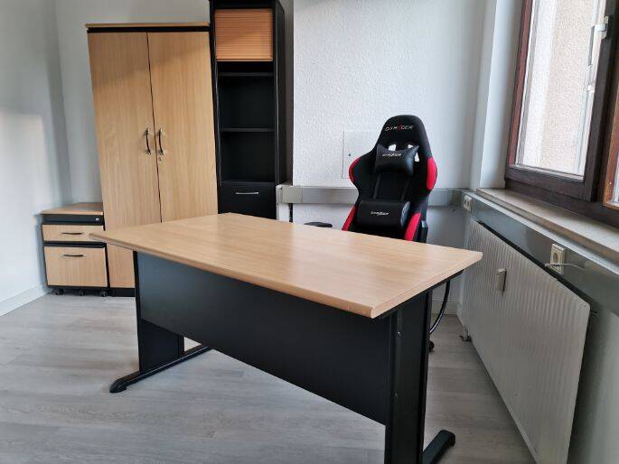 Möbliertes Einzelbüro, vielseitig nutzbar, auch als Tagesbüro - All-in-Miete