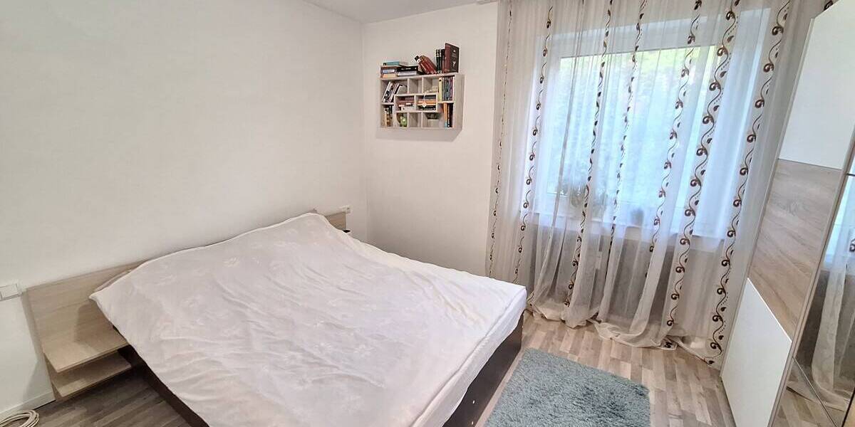 Renovierte 3-Zimmer Wohnung im Hochparterre mit Balkon und Einzelgarage 3 zimmer