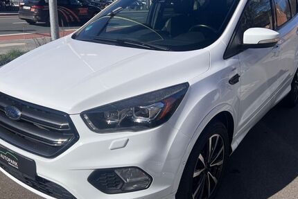 Ford Kuga 88.000 km 12.900 &euro; Nürnberg 90449