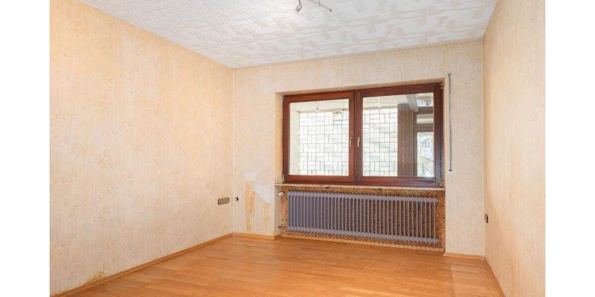 Mehrfamilienhaus, Wohnhaus Burgthann/ Oberferrieden Oberferrieden - 7 Zimmer, 231 m&sup2;, 395.000&euro; | Angebot:25661920