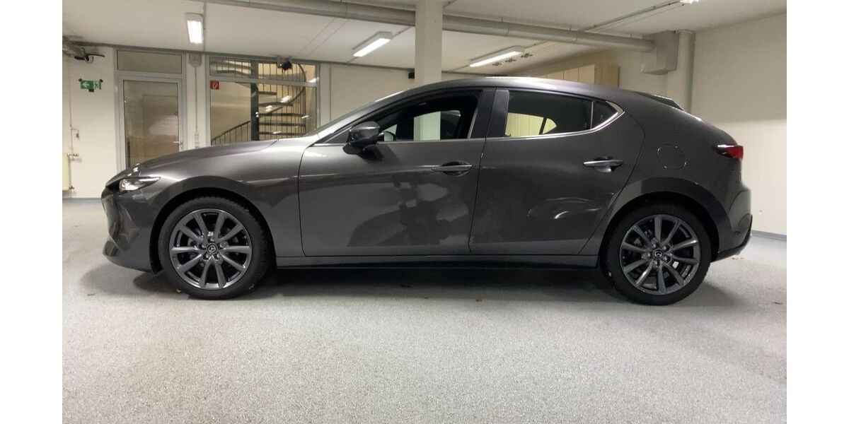 Mazda 3 4.999 km 25.890 &euro; Fürth 90763