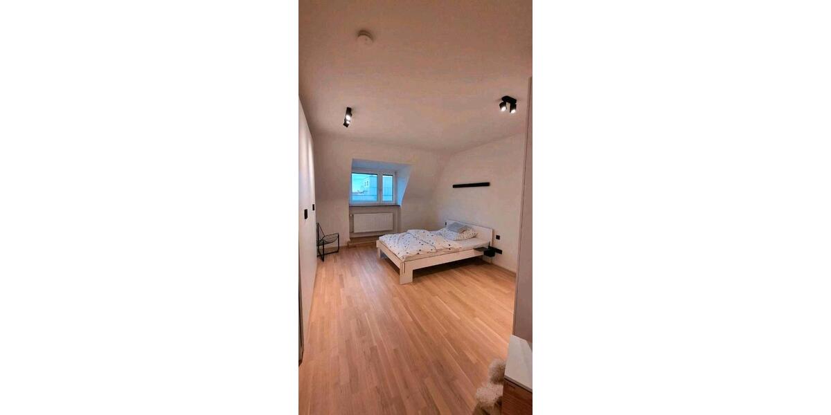 Dachgeschoßwohnung Nürnberg Kleinweidenmühle - 3 Zimmer, 68 m&sup2;, 315.000&euro; | Angebot:27131802