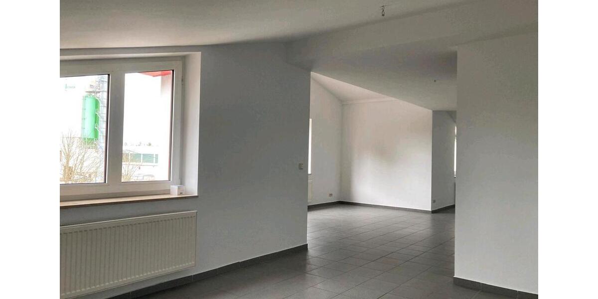Dachgeschoßwohnung Georgensgmünd - 3 Zimmer, 115 m&sup2;, 890&euro; | Angebot:26130522